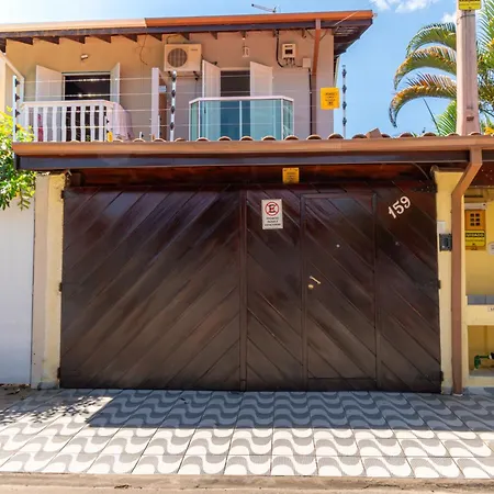 Casa Gomes com 3 suítes e ar-condicionado até 12 pessoas em Ubatuba Itaguá-3